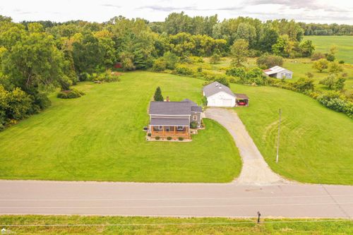 2492 W Willard Rd, Clio, MI, 48420-7802 | Card Image