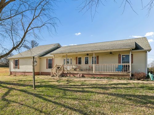 394 Pruett Rd, Dickson, TN, 37055-4510 | Card Image