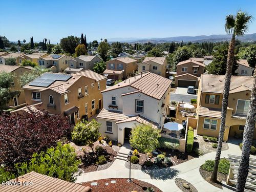 2966 Encina Ln, Simi Valley, CA, 93065-4784 | Card Image