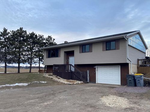 W7995 County Road Mh, Holmen, WI, 54636-9213 | Card Image