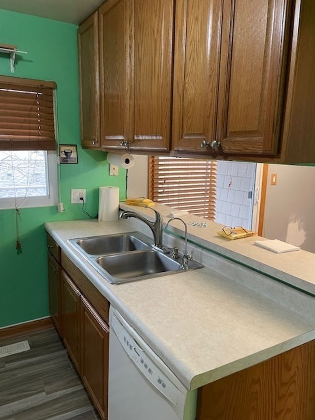 15-4 - 6033 Kit Carson Dr, Condo with 2 bedrooms, 1 bathrooms and 1 parking in Hanover Park IL | Image 7
