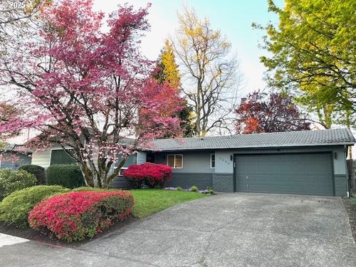 2595 Elysium Ave, Eugene, OR, 97401-7442 | Card Image