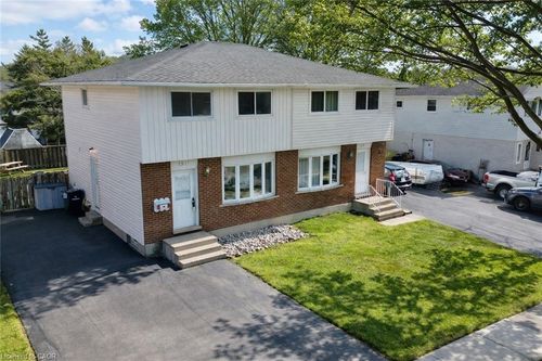 b-151 Hincks St, New Hamburg, ON, N3A2B1 | Card Image