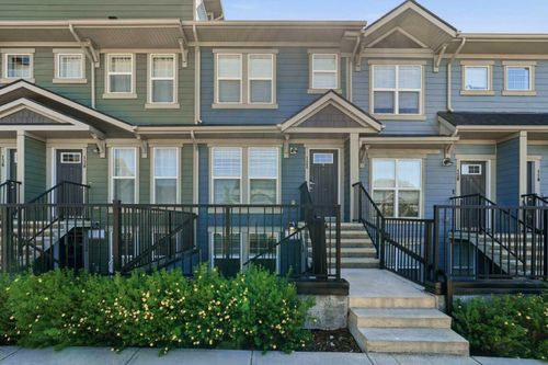 124 Cranbrook Sq Se, Calgary, AB, T3M3E3 | Card Image
