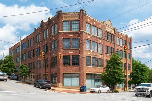 unit-309-100 Coxe Ave, Asheville, NC, 28801-4031 | Card Image