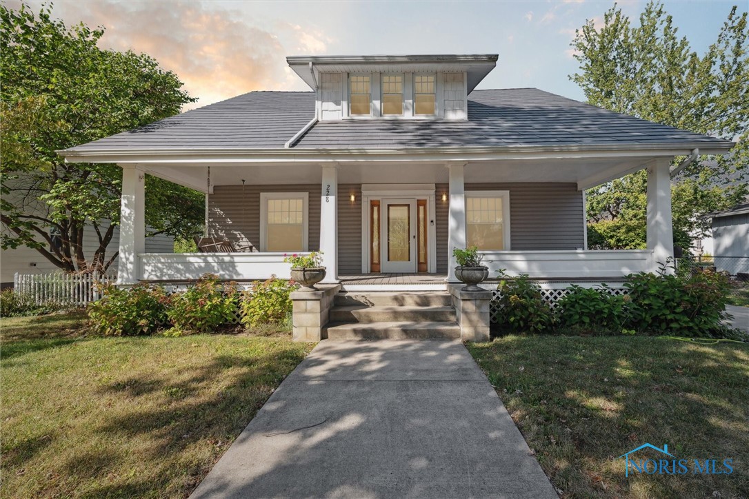 Vine St, Wauseon, OH 43567