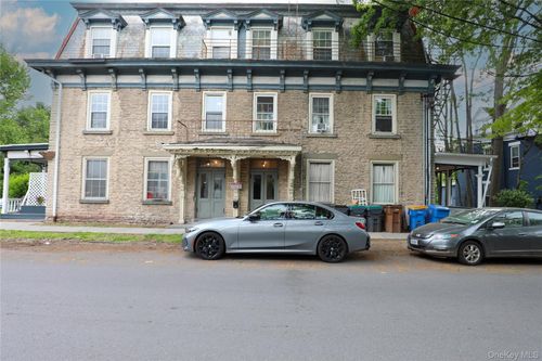 1-87 Green St, Kingston, NY, 12401-4457 | Card Image