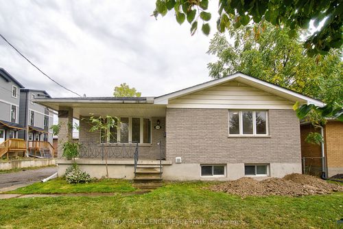 1595 Borden St, London, ON, N5W2P9 | Card Image