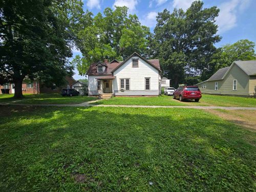 107 S Polk St, Tullahoma, TN, 37388-3755 | Card Image