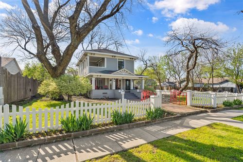 811 N Church St, Mckinney, TX, 75069-2621 | Card Image