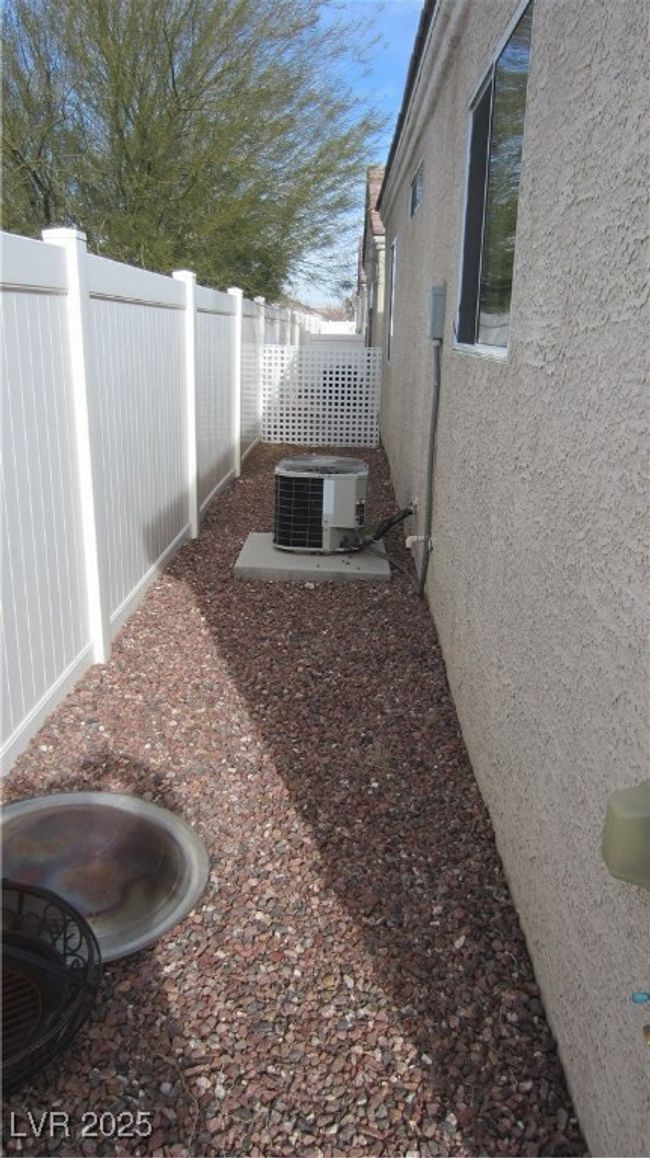 8595 Lakota St, House other with 2 bedrooms, 2 bathrooms and null parking in Las Vegas NV | Image 21