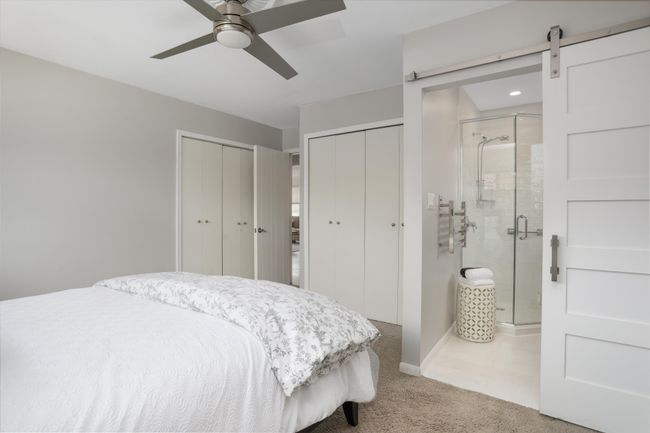 Stunning ensuite with ample closet space | Image 9