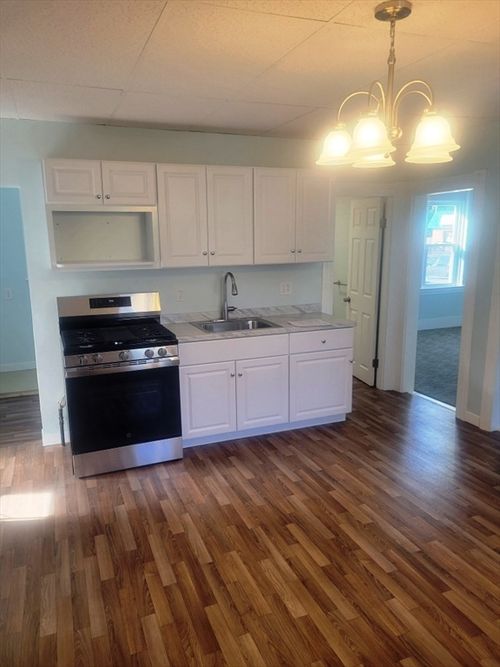 1st-floor-114 Hampson St, Dracut, MA, 01826-4681 | Card Image