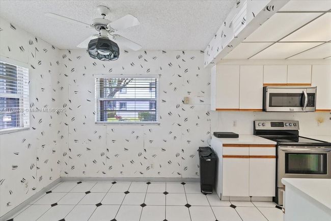 APT-101F - 12701 Sw 13 Th St, Condo with 2 bedrooms, 2 bathrooms and null parking in Pembroke Pines FL | Image 16