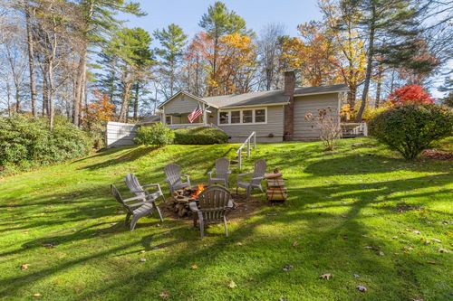 181 Cherokee Dr, Highlands, NC, 28741-7541 | Card Image