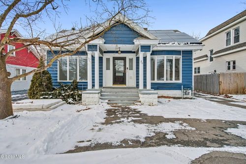 26 Everett Rd, Colonie, NY, 12205-1408 | Card Image