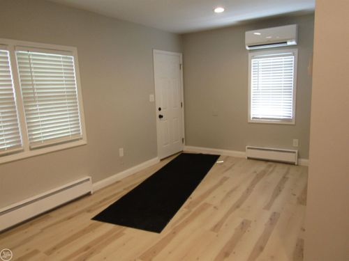 32550 Sutton Rd, Chesterfield, MI, 48047-3321 | Card Image