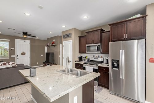 40550 W Hillman Dr, Maricopa, AZ, 85138-6016 | Card Image