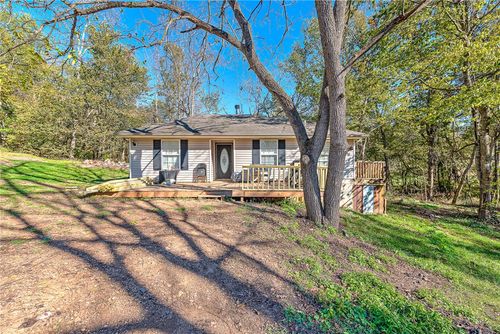 106 Hillside Dr, Huntsville, AR, 72740-7285 | Card Image