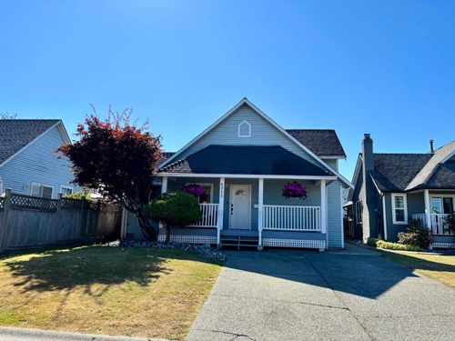 6311 135a St, Surrey, BC, V3X1J7 | Card Image