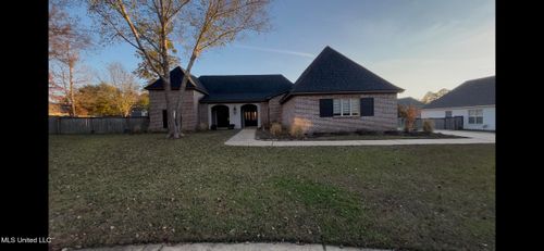 148 W Legacy Dr, Brandon, MS, 39042-5518 | Card Image