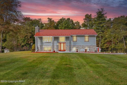 544 Rolling Pines Dr, Saylorsburg, PA, 18353-8565 | Card Image