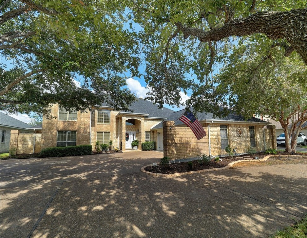 Etienne Dr, Corpus Christi, TX 78414
