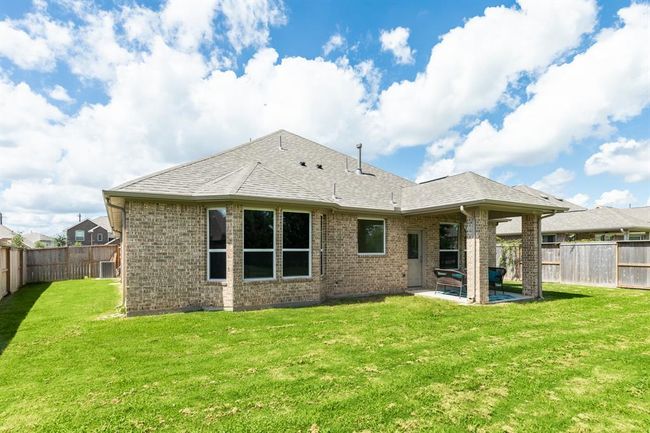 203 Bentwater Ln, House other with 4 bedrooms, 2 bathrooms and 2 parking in Clute TX | Image 29
