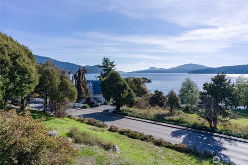 105-67 Main Street, Orcas Island, WA, 98245 | Card Image