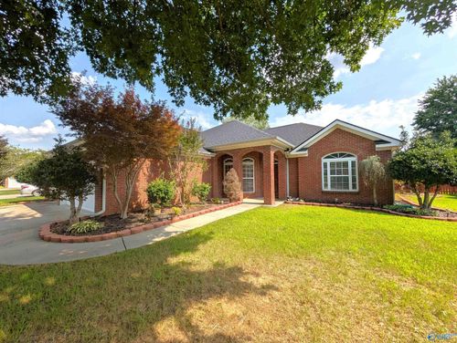 5016 Liberty Park Cir Se, Owens Cross Roads, AL, 35763-9150 | Card Image