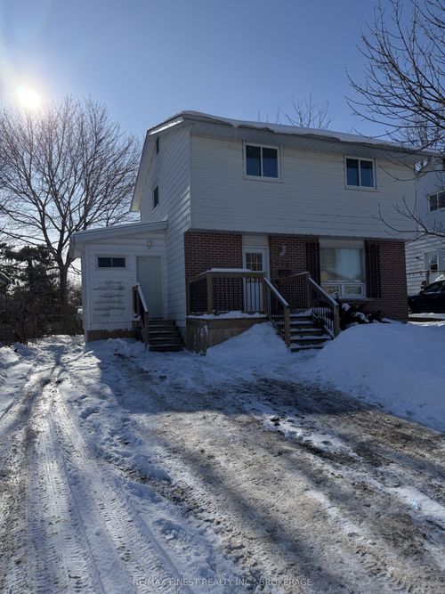 136 Calderwood Dr, Kingston, ON, K7M6M3 | Card Image