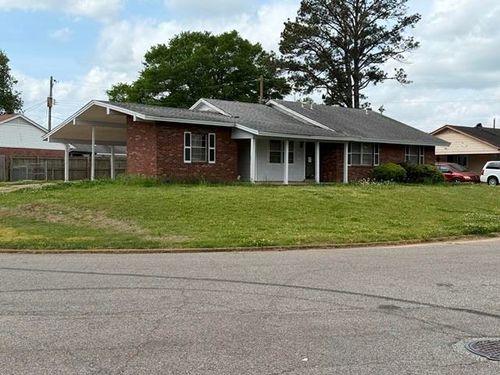 309 Inwood Dr, Memphis, TN, 38109 | Card Image