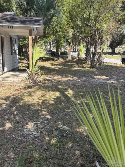 800 W Gonzalez St, Pensacola, FL, 32501-2542 | Card Image