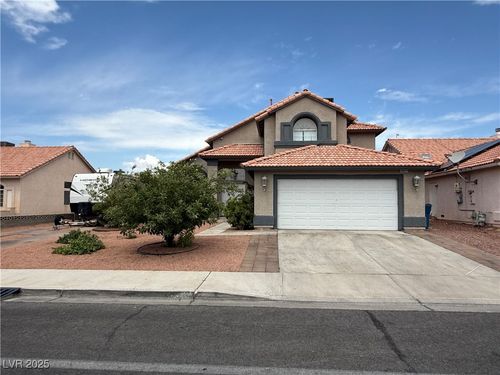 5517 Rock Creek Ln, Las Vegas, NV, 89130-1949 | Card Image