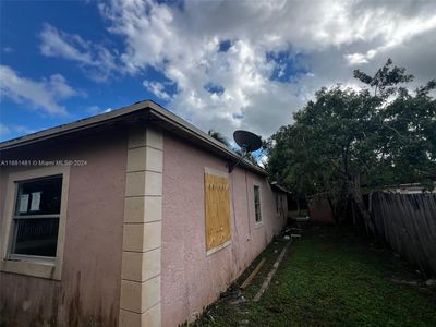 910 Nw 123rd St, House other with 2 bedrooms, 1 bathrooms and null parking in North Miami FL | Image 2