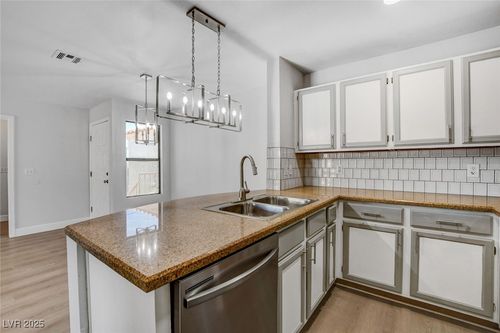 unit-208-8452 Boseck Dr, Las Vegas, NV, 89145-4563 | Card Image