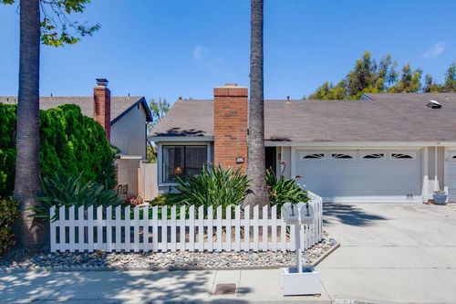958 Woodgrove Dr, Cardiff by the Sea, CA, 92007-1147 | Card Image