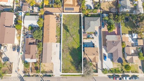 1243 E St, Corona, CA, 92882-1847 | Card Image
