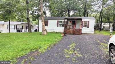 7814 Dougherty Drive, House other with 3 bedrooms, 2 bathrooms and null parking in East Stroudsburg PA | Image 2