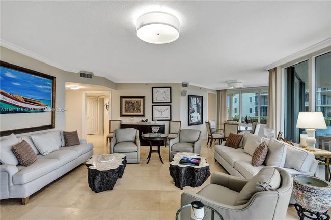 401 - 13627 Deering Bay Dr, Condo with 3 bedrooms, 3 bathrooms and null parking in Coral Gables FL | Image 6