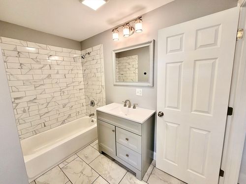 apt-1-64 Sutton St, Providence, RI, 02903-5411 | Card Image