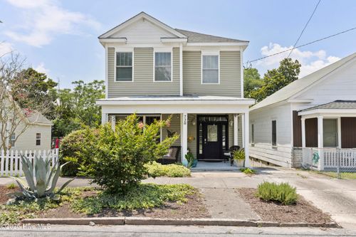 720 S 6th St, Wilmington, NC, 28401-5202 | Card Image