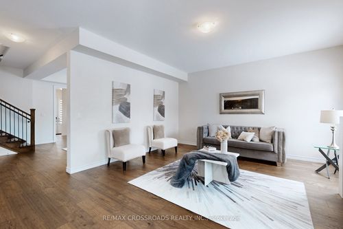 544 Clayton Ave, Peterborough, ON, K9K0H8 | Card Image