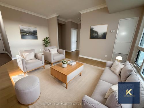 909-7730 Kipling Ave, Woodbridge, ON, L4L1Y9 | Card Image