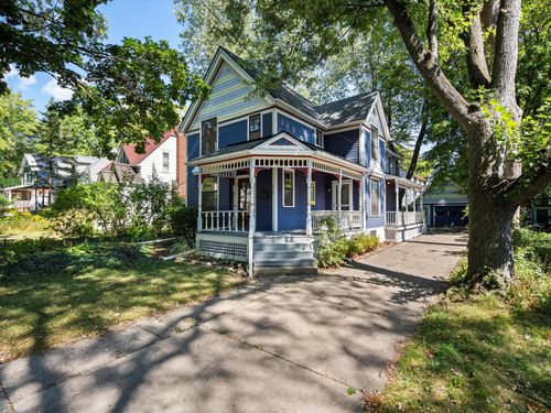 818 Gott St, Ann Arbor, MI, 48103-3150 | Card Image