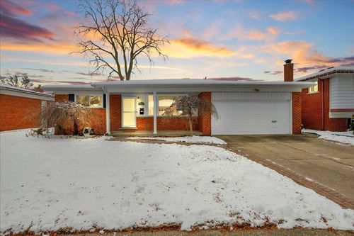 31049 Grennada St, Livonia, MI, 48154-4309 | Card Image