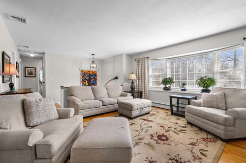 208 Cardinal Dr, Montgomery, NY, 12549-1731 | Card Image