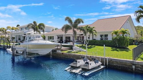 9139 Se Hawksbill Way, Hobe Sound, FL, 33455-3113 | Card Image