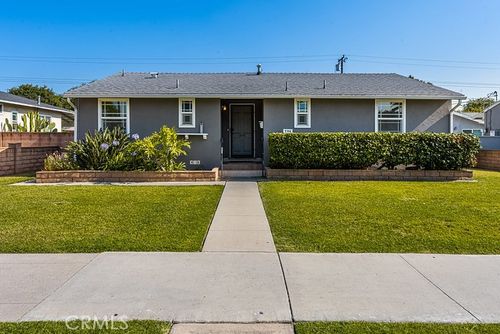 736 W Orangethorpe Ave, Fullerton, CA, 92832-2807 | Card Image