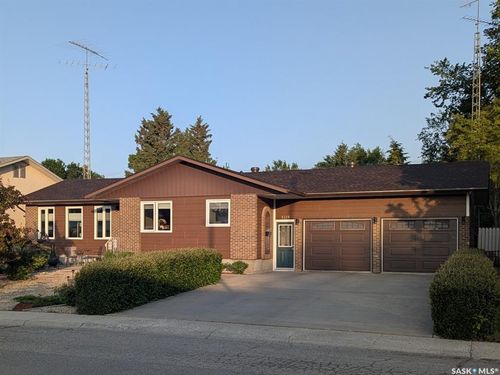 1225 12th St, Humboldt, SK, S0K2A0 | Card Image